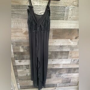 Ladies black nightie no under wire